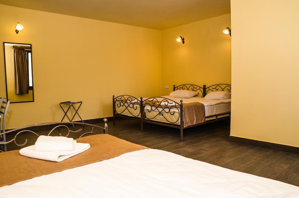 Yeghevnut Hotel Goris Eksteriør bilde